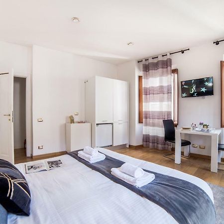 Sant'Angelo Apartments Rzym Zewnętrze zdjęcie